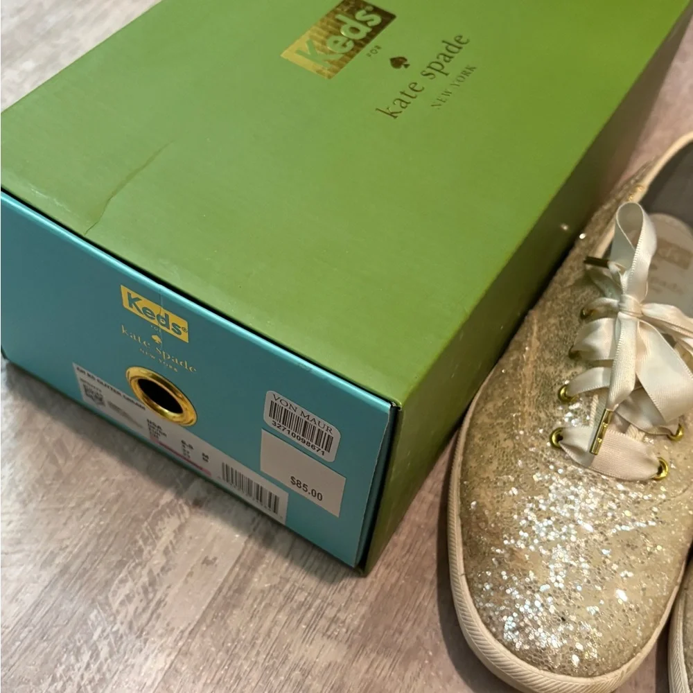 Keds x Kate Spade Glitter Shoes! Size 6.5, gently used. Includes original box! - Picture 4 of 4